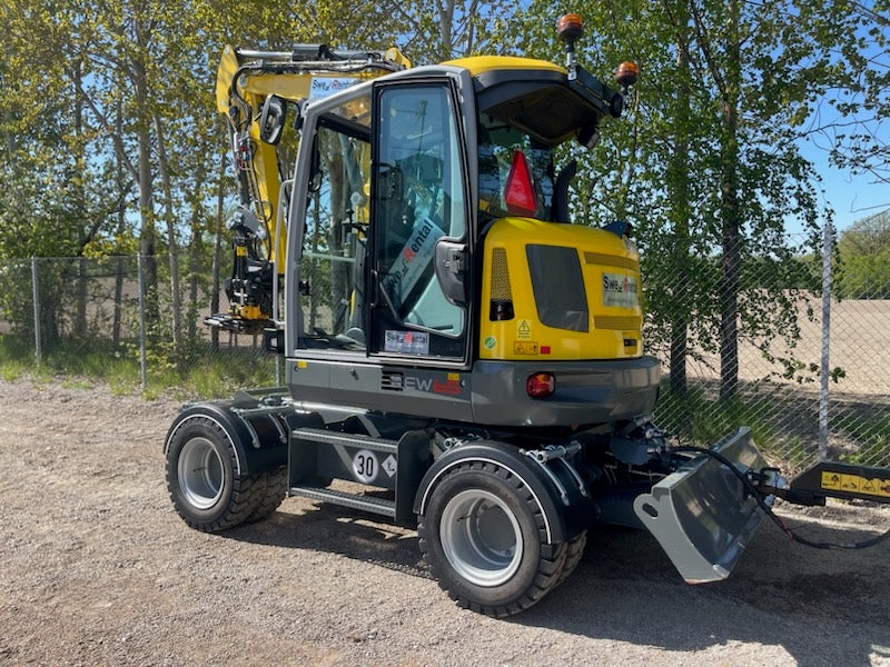 Liten hjulgrävare 6 ton