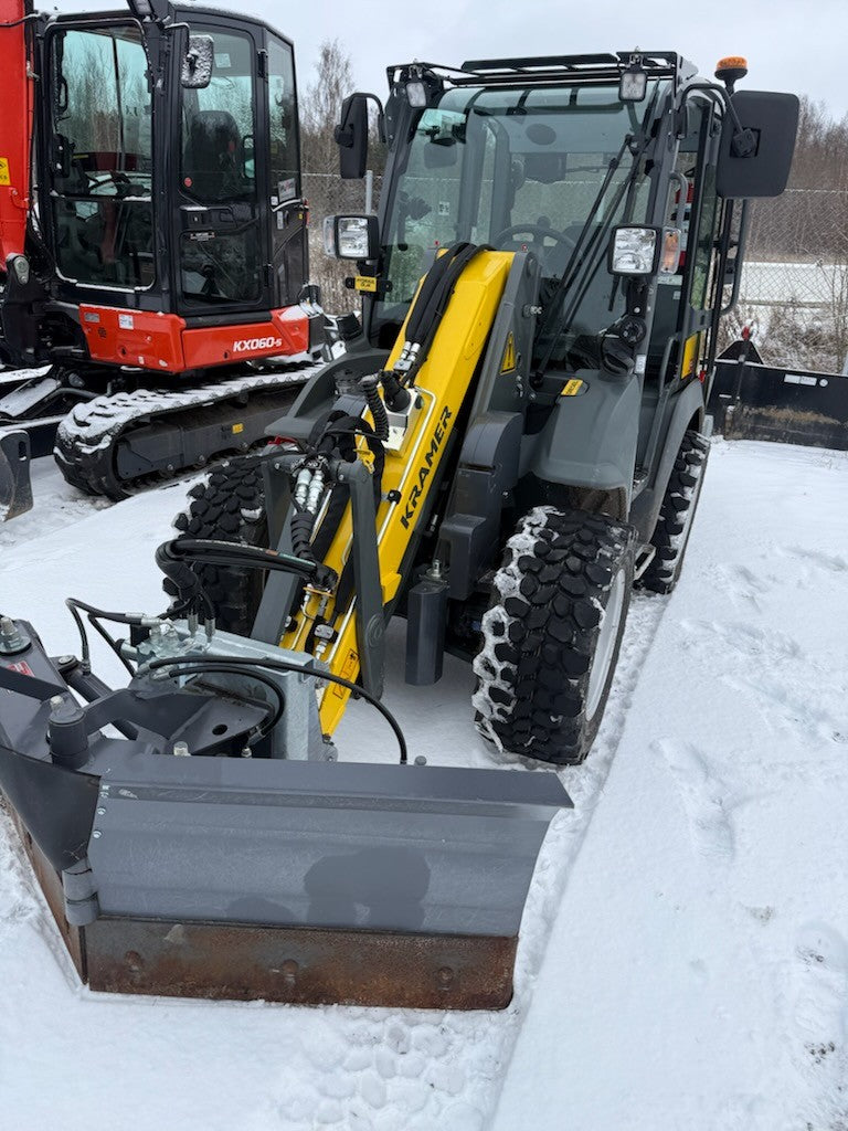Hjullastare 2–3 ton med snöutrustning